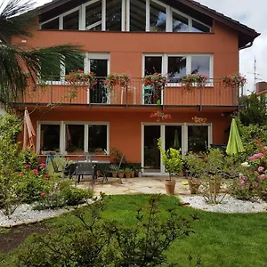 Suedlaendische Flair Accommodatie bij particulieren Neubiberg